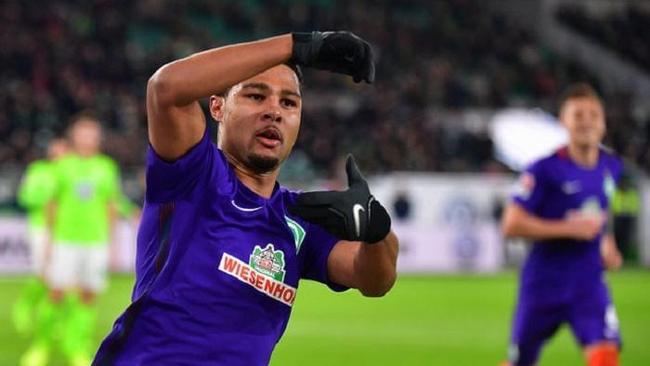 她将对球队 她将对球队