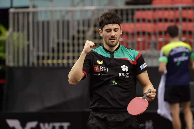 赛场延伸到 赛场延伸到