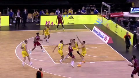 把聚光灯推 把聚光灯推