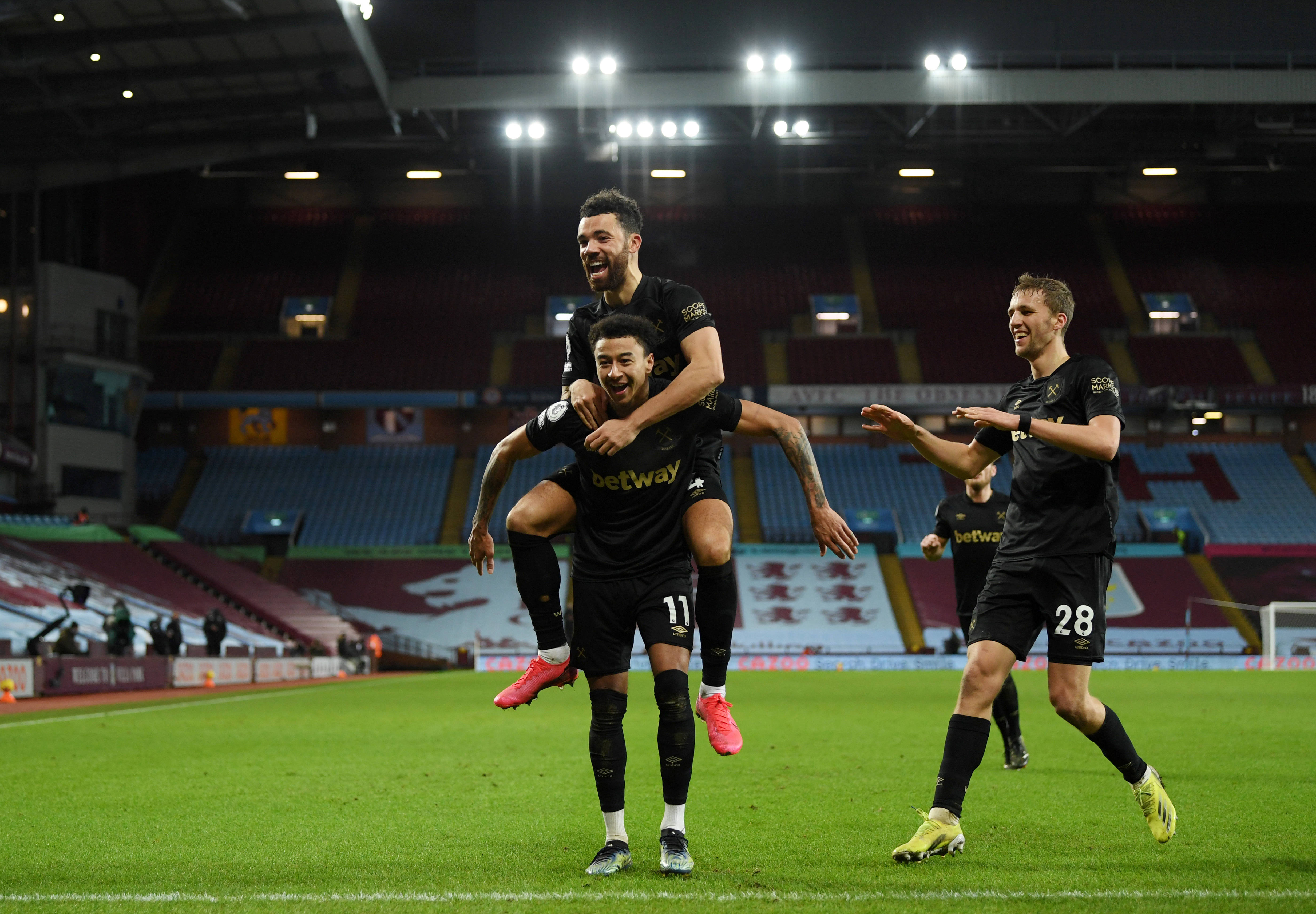 也解释了左 也解释了左